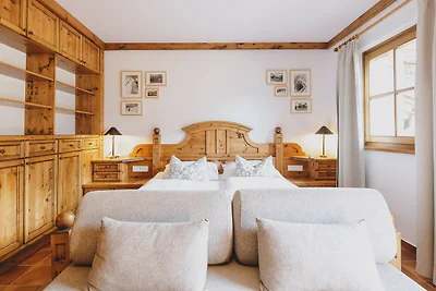 Landhaus Lodges Kaprun - Johann, Pool &...