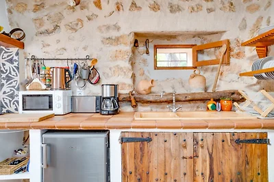 Berghut in de buurt van de zee