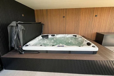 Luxe wellness villa aan het water