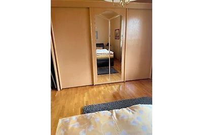 Doppelhaushälfte mit großem Garten und Terrasse