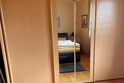 Doppelhaushälfte mit großem Garten und Terrasse