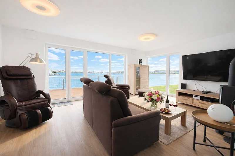 Direkt am Wasser, 75 Zoll TV, Wii U, Kamin, Massagesessel