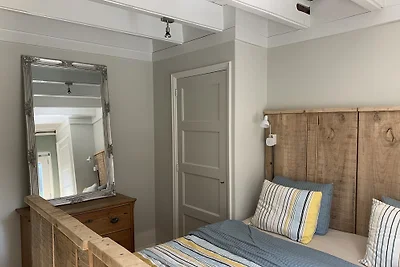 Klein Herenhuis aan de Kaai in centrum pittoreske Sluis