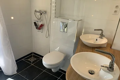 Klein Herenhuis aan de Kaai in centrum pittoreske Sluis