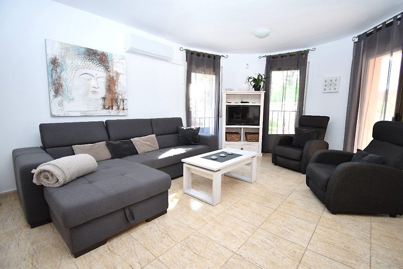 Villa Montgri mit Pool u., Klima in Empuriabrava - Firma Sunshine