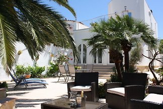 Canale Villa Segre con piscina