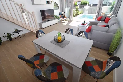 Casa Gerda mit Pool, Strandnah