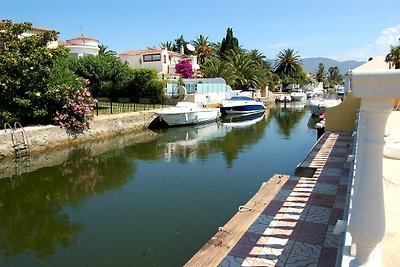 Villa Creus mit Pool, am Kanal