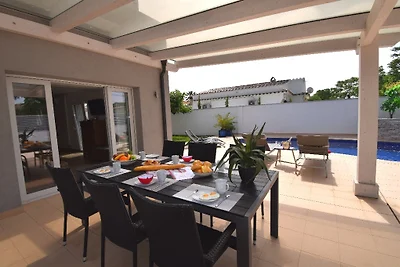 Villa Stephano mit Pool (Neubau)
