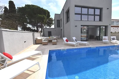 Villa Norfeu (Neubau) mit Pool