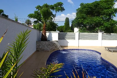 Villa Stephano mit Pool (Neubau)