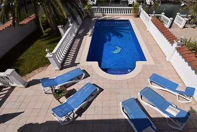 Villa con piscina Francoli u. Air