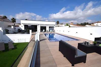Villa Pura Vida