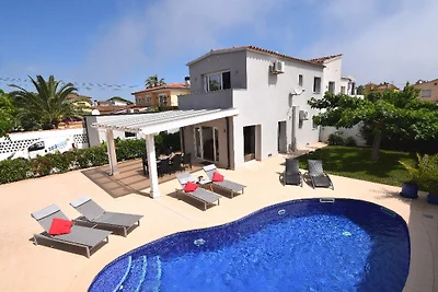 Villa Stephano mit Pool (Neubau)