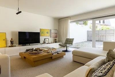 Estoril Escape Boutique by CadenzaLux