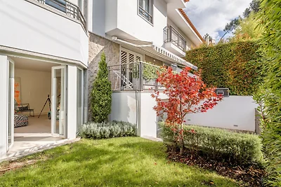 Estoril Escape Boutique by CadenzaLux