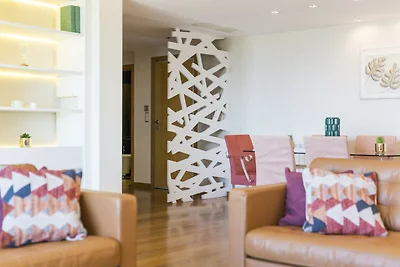 Estoril Queen's Apartment by CadenzaLux