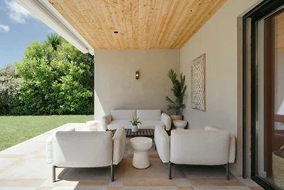 Cascais Contemporary Villa by CadenzaLux