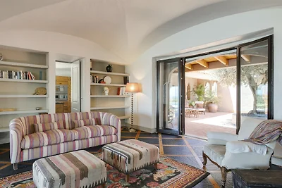 Sunscape Strand Villa by Cadenzalux