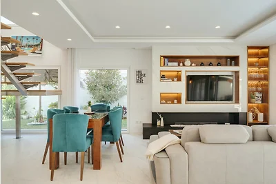 Paraty Villa by Cadenzalux