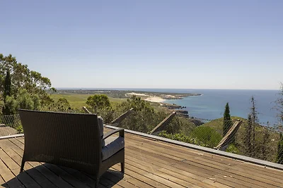 Carmim Villa by Cadenzalux