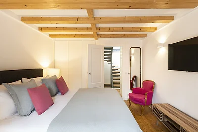 Cascais Petit Bijou by CadenzaLux