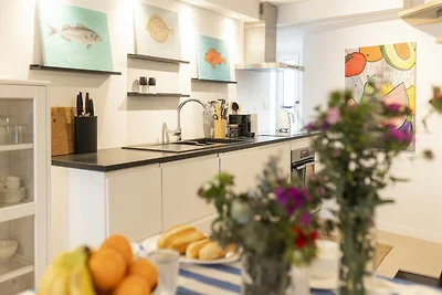 Cascais Petit Bijou by CadenzaLux