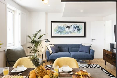 Seaview Apartment by CadenzaLux