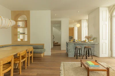 Santos Design Townhouse by CadenzaLux