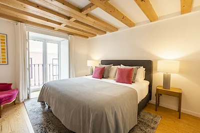 Cascais Petit Bijou by CadenzaLux