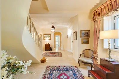 Fairview Villa by Cadenzalux