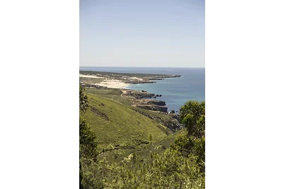 Carmim Villa by Cadenzalux