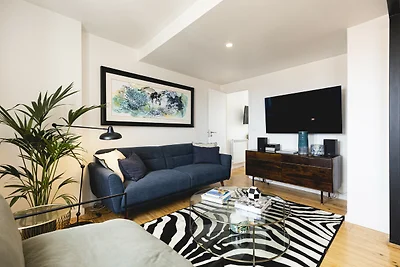 Seaview Apartment by CadenzaLux