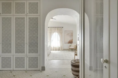 Sunscape Strand Villa by Cadenzalux