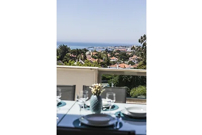 Estoril Queen's Apartment by CadenzaLux