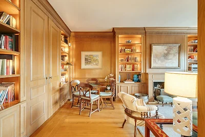 Fairview Villa by Cadenzalux