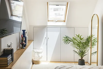 Seaview Apartment by CadenzaLux