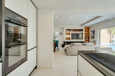 Paraty Villa by Cadenzalux