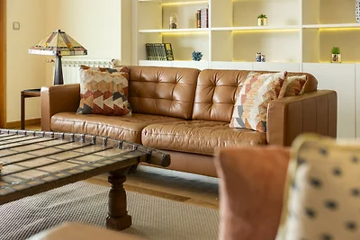 Estoril Queen's Apartment by CadenzaLux