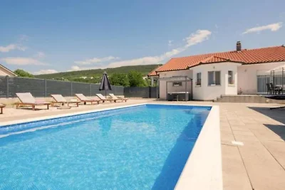 Villa Ana m/ Pool & Whirpool
