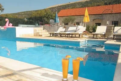 Dvori Stipanovi mit beheizem Pool