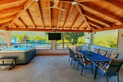 Dvori Stipanovi mit beheizem Pool