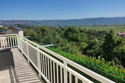 Navis mit privatem Pool