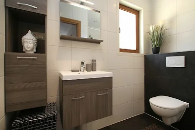 Het verborgen boshuisje met hottub en sauna - Forest Wellness Lodge