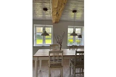 Zum Innenhof - Dreiseithof Nieby
