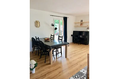 Maison de charme avec piscine et terrain de boules
