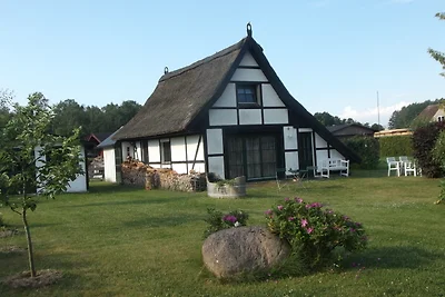 Urlaub unterm Schilfdach