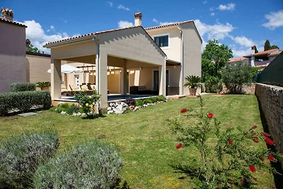 Traumhafte Villa mit Pool & Garten in Bale-Rovinj