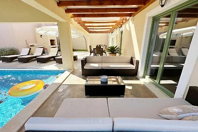 Traumhafte Villa mit Pool & Garten in Bale-Rovinj