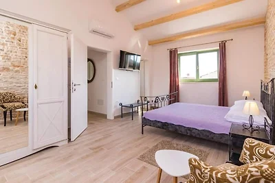 Traumhafte Villa mit Pool & Garten in Bale-Rovinj